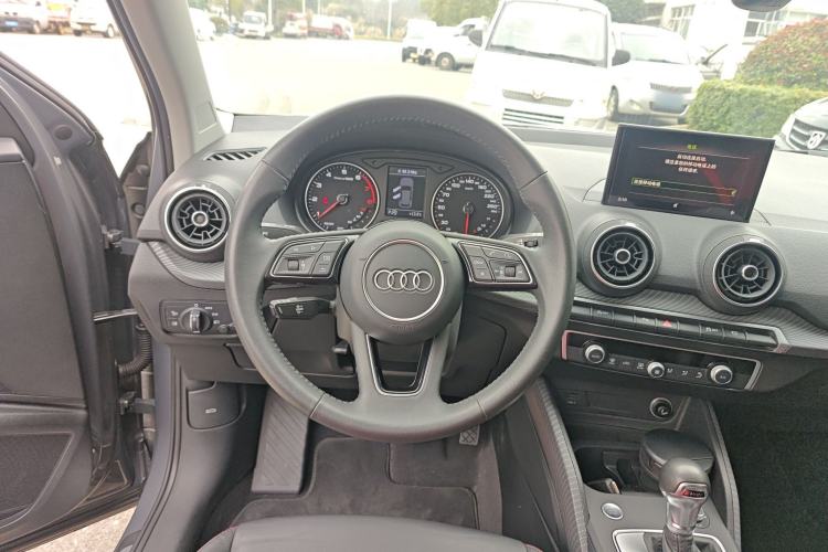 Used Audi Q2L 2021 35 TFSI Fashion Dynamic Model
