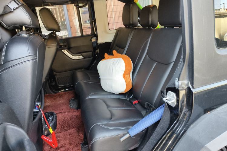 Used Jeep Wrangler 2015 3.0L Sahara Four-Door Edition