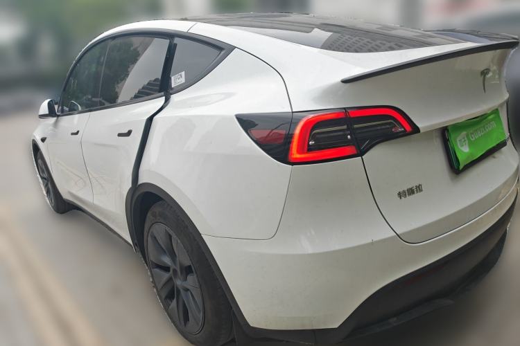 Used Tesla Model Y 2024 Rear-Wheel-Drive Version
