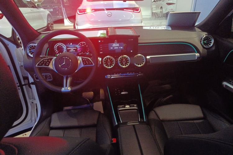 Used Mercedes-Benz GLB 2024 Refresh GLB 220 Fashion Edition