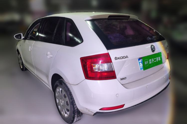 Used Skoda Rapid Spaceback 2016 Revised Version 1.6L Manual Front-Drive Edition Rear Left 45 Deg
