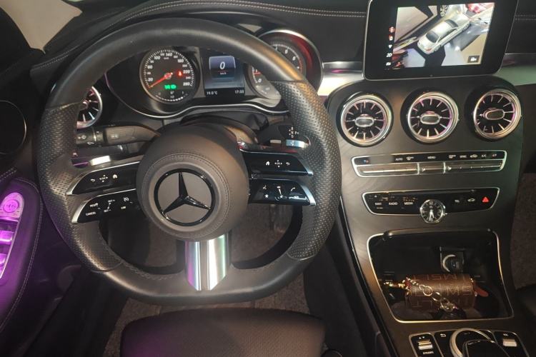 Used Mercedes-Benz C-Class 2017 Facelift C 200 L Sport Edition Steering Wheel