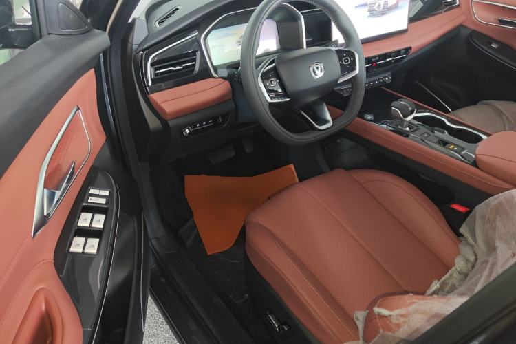 Used Changan CS75 2026 Model PRO 1.5T DCT Prestige 7-Seater
