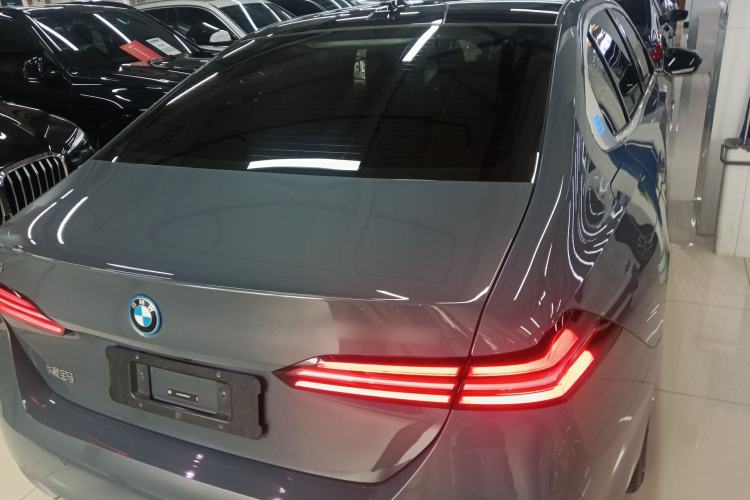 Used BMW i5 2024 eDrive 35L Luxury Package