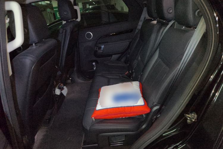 Used Land Rover Discovery 2018 3.0 SC V6 SE Left Rear Seat