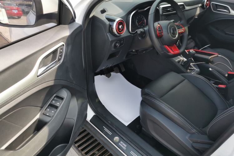 Used MG ZS 2020 Global Bestseller with 1.5L Engine Manual Transmission and a Massive 65-Inch Panoramic Sunroof Version Left Front Seat