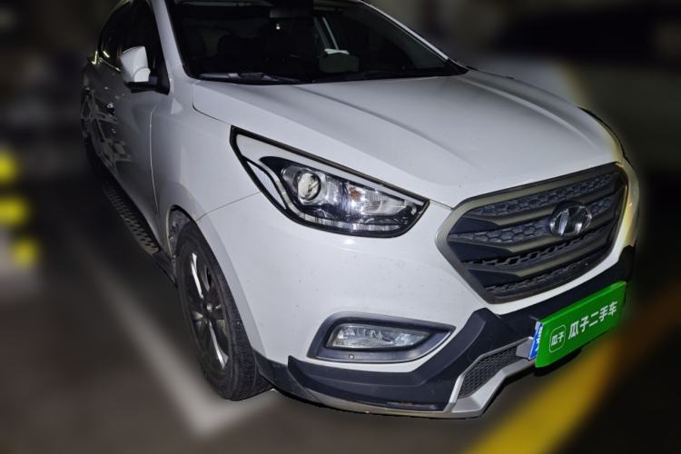 Used Hyundai ix35 2013 2.0L Automatic Two-Wheel Drive Smart GLS China IV Standard Exterior 2