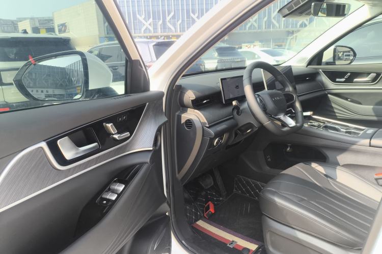 Used Chery Fengyun T9 2025 120 Long-Range Luxury Version 5 Seats Lithium Iron Phosphate