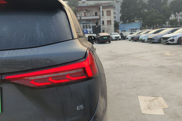 Used Landian E5 2024 Honor Edition 100KM Deluxe 7-Seater
