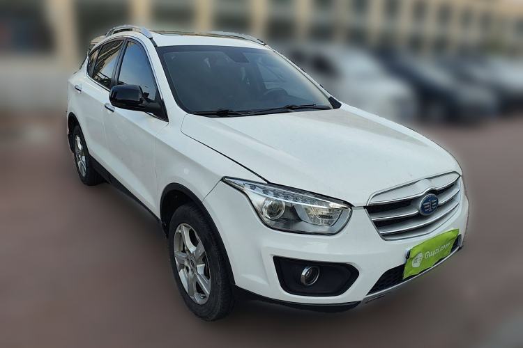 Used Bestune X80 2013 2.0L automatic comfort version
