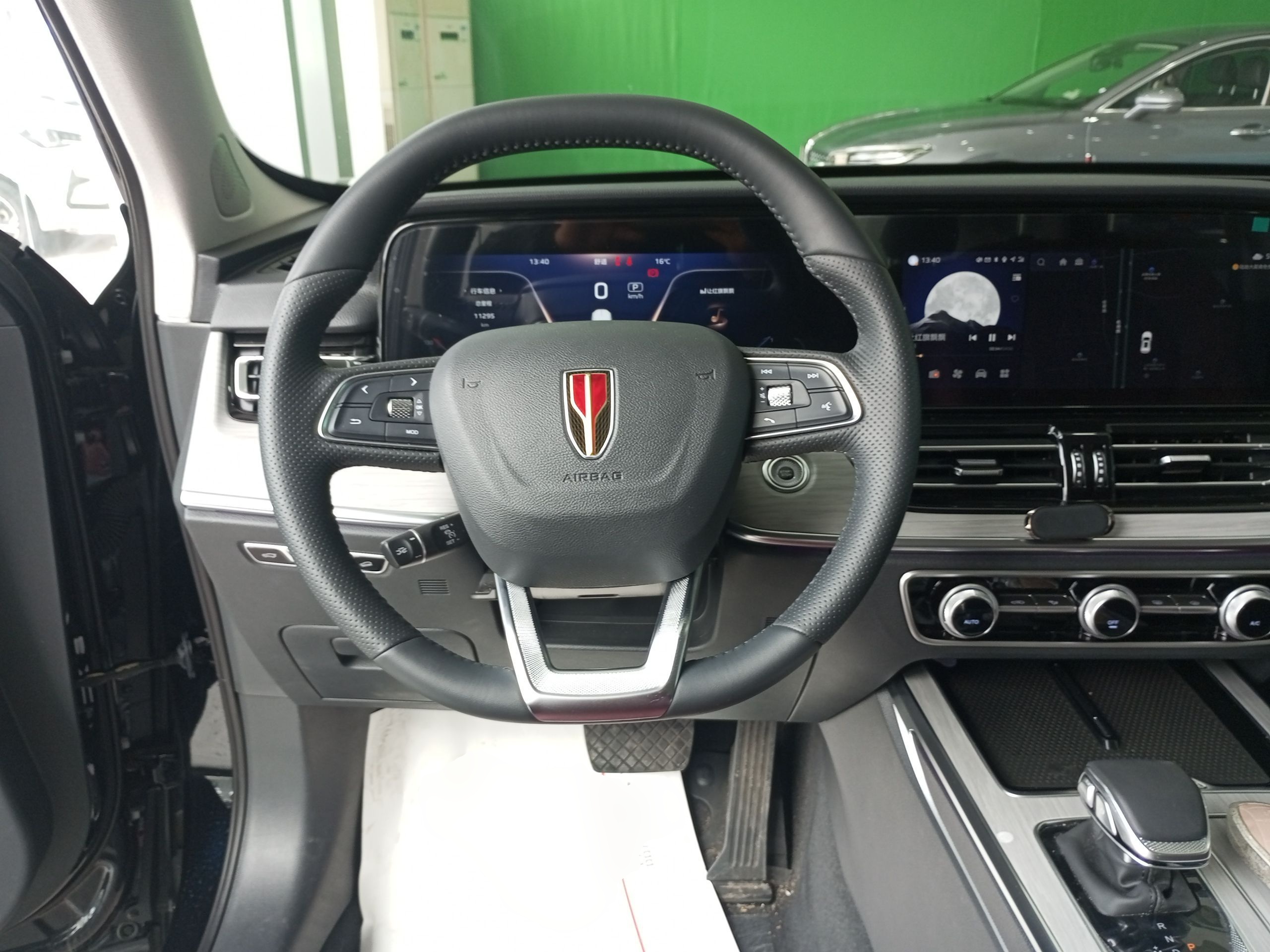 Hongqi HS5 2025 2.0T Two-Wheel Drive Flagship Pro Edition - Chinese Trim Xiang — снимка 13