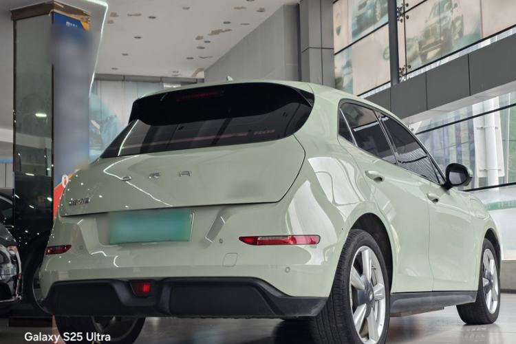 Used ORA Good Cat 2023 401 km Standard Range Luxury Version Lithium Iron Phosphate Exterior 1