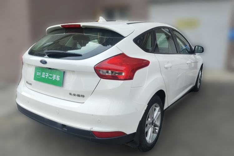 Used Ford Focus 2015 Hatchback 1.6L Automatic Fashion Edition Rear Right 45 Deg