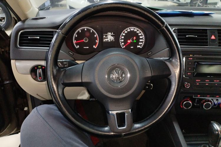 Used Volkswagen Sagitar 2014 Revised Version 1.6L Automatic Comfort Edition