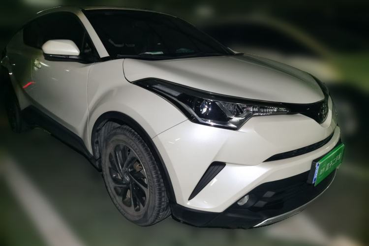 Used Toyota IZOA 2018 2.0L Yichi Version China VI Standard
