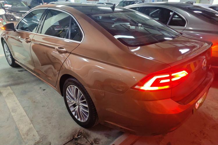 Used Volkswagen Lamando 2015 330TSI DSG Luxury Edition