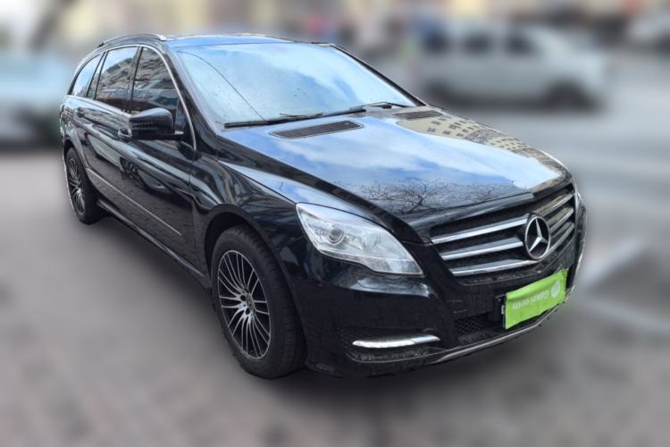 Used Mercedes-Benz R-Class 2014 R 400 4MATIC Business Model Front Right 45 Deg