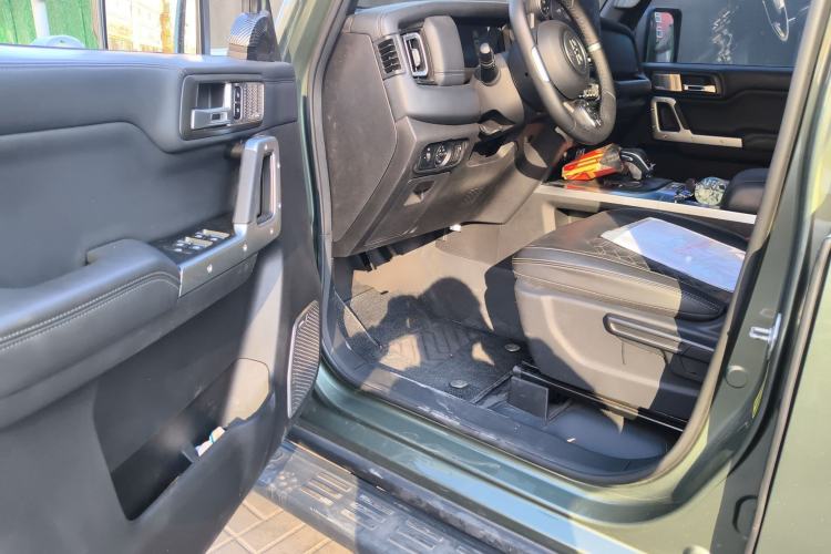 Used 212 T01 2024 2.0T Mechanic