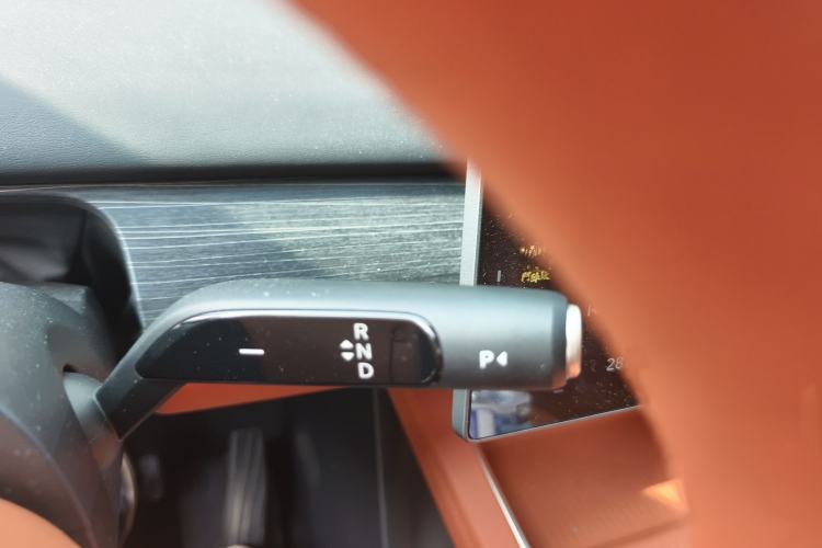 Used ONVO L60 2024 60 kWh Rear-Drive Version Gear Lever