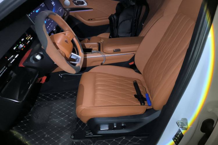 Used NETA L 2024 Extended-Range 220 Flash-Charge Edition
