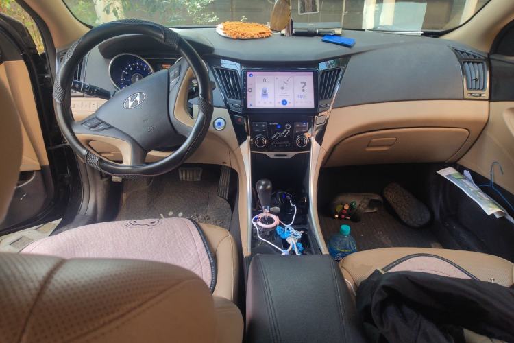 Used Hyundai Sonata 2011 2.0L Automatic Luxury Edition
