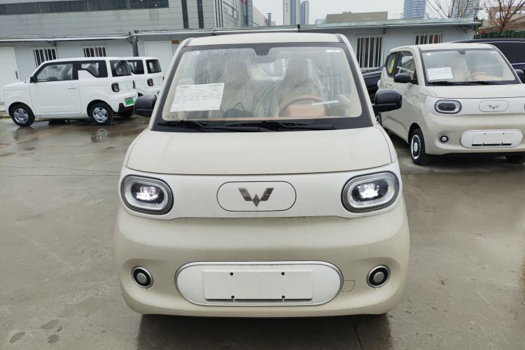 Used Wuling Hongguang MINIEV 2024 3rd Generation 215km Youth Edition
