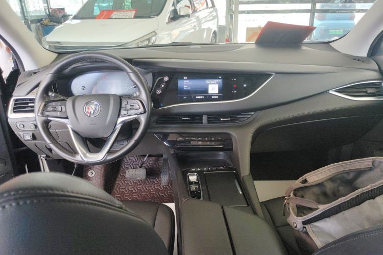 Used Buick Enclave 2020 28T Two-Wheel Drive Zhanqi Version Center Console