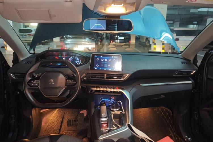 Used Peugeot 5008 2019 350THP 7-Seater Elite Edition Center Console