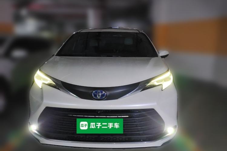 Used Toyota SIENNA 2021 2.5L Hybrid Premium Edition