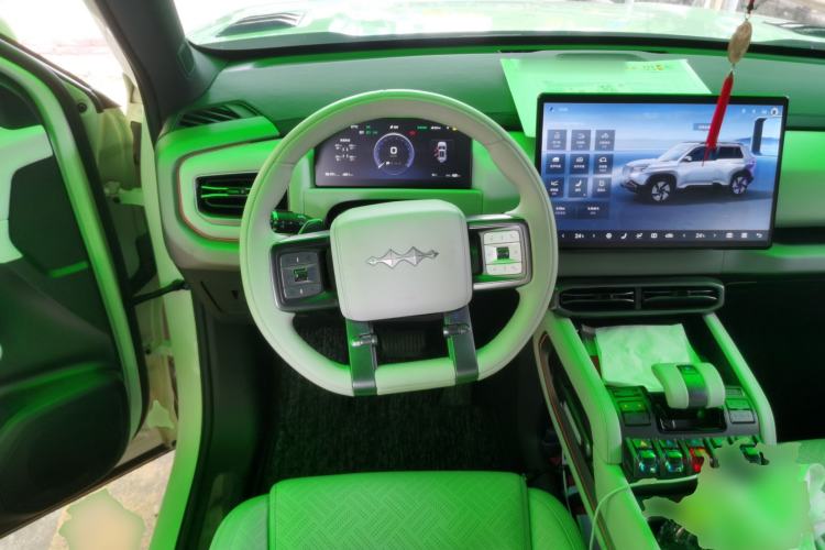 Used Formula Leopard Titanium 3 2025 501KM All-Wheel Drive Intelligent Driving Ultra Version
