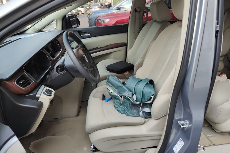 Used Buick GL8 2018 28T Comfort Model China VI Standard
