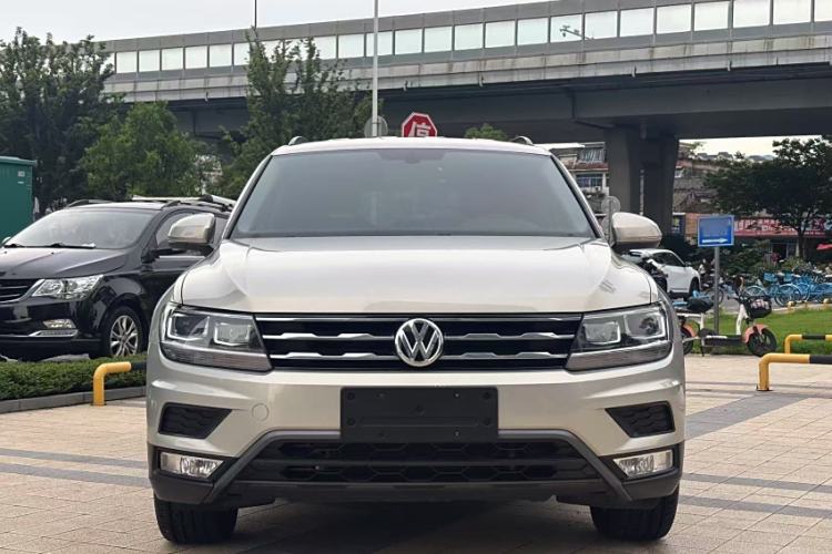 Used Volkswagen Tiguan L 2019 330TSI Automatic Two-Wheel Drive Luxury Edition China VI Standard