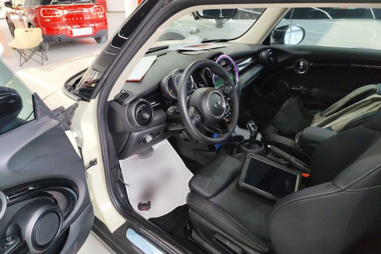 Used MINI MINI 2019 1.5T COOPER Classic Edition