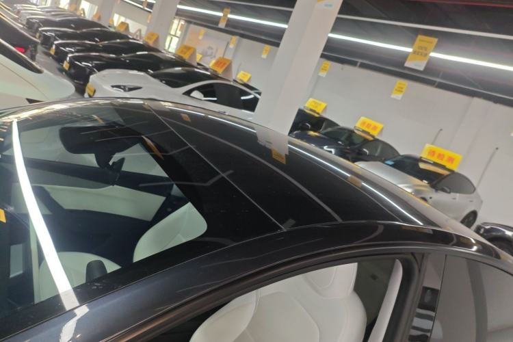 Used Tesla Model Y 2025 Rear-Wheel-Drive Version