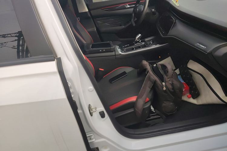 Used Dongfeng Aeolus Yixuan MAX 2023 1.5T Super-Powered Dad Edition
