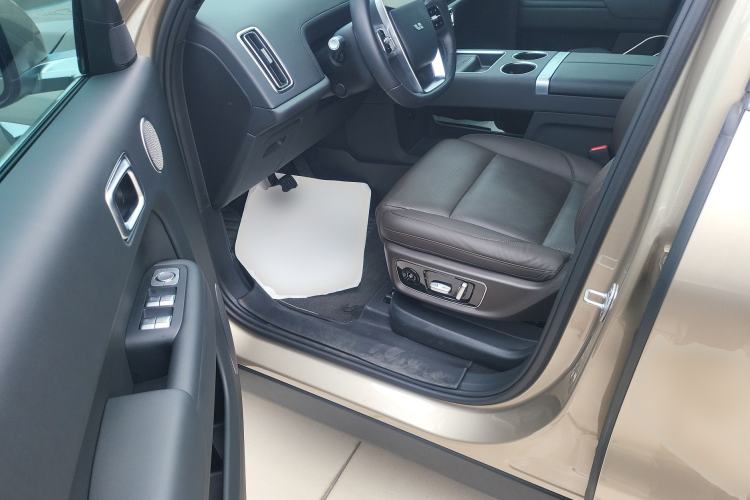 Used Li Auto L9 2022 Max model