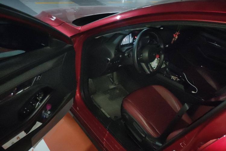 Used Mazda 3 Axela 2022 2.0L Automatic Zhiya Edition Driver Seat