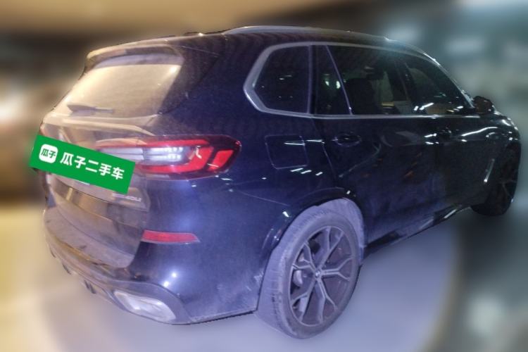 Used BMW X5 2022 xDrive 40Li M Sport Package
