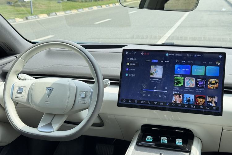 Used Deepal L07 2024 230Max Qiankun Intelligent Driving ADS SE Range-Extended Version