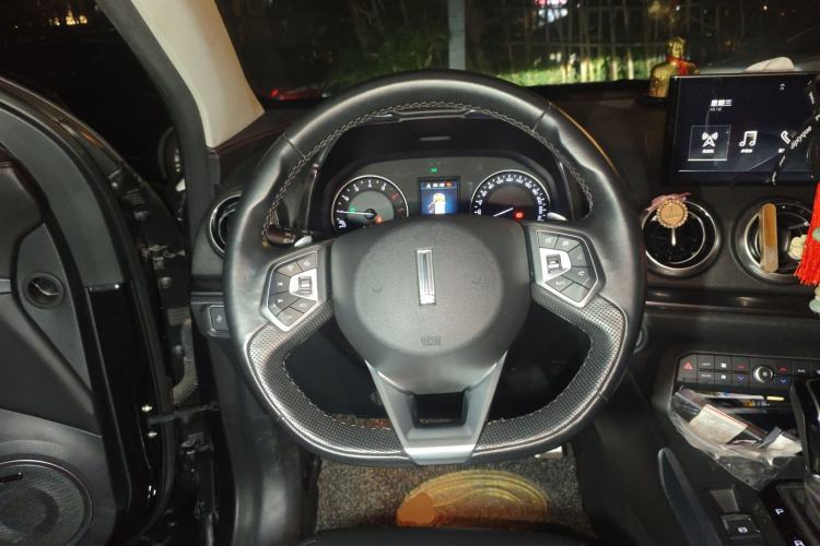 Used Wey VV5 2017 2.0T Ultra-Luxury Version
