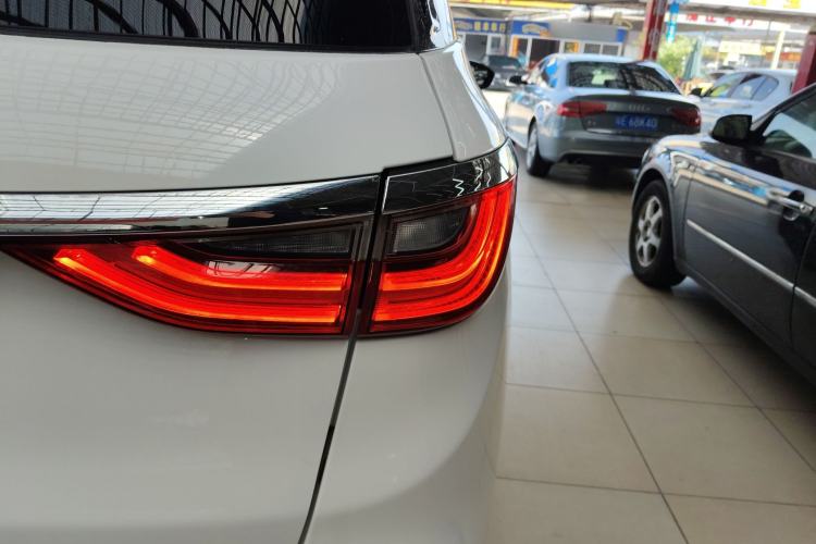 Used BYD Song MAX 2019 1.5T Automatic Smart Connect Ruiyi Sunroof Model 7 Seats China VI Standard
