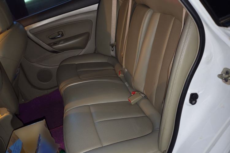 Used Dongfeng Aeolus A60 2014 1.6L Automatic Luxury Model