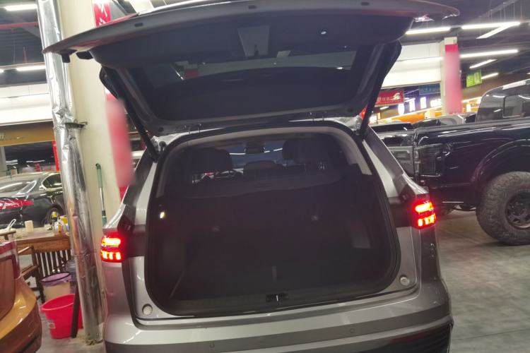 Used Geely Auto Monjaro L 2023 2.0TD High-Power Automatic Two-Wheel Drive Flagship Version
