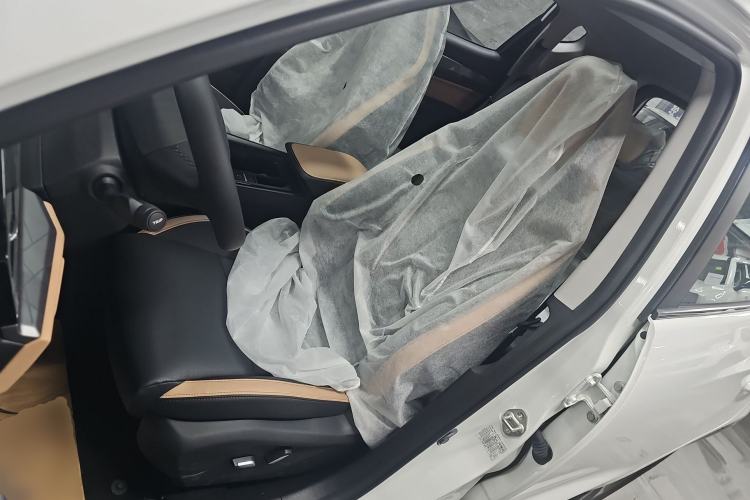 Used Geely Auto Haoyue PRO 2024 1.5T DCT Zongheng+ Left Front Seat