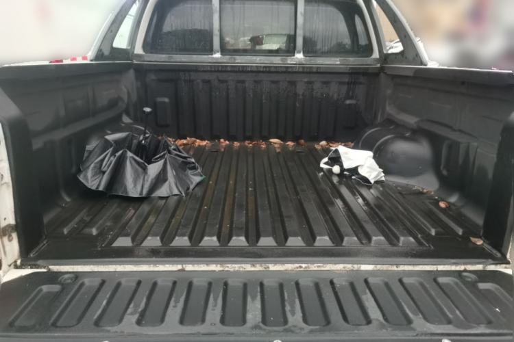 Used Zxauto Terralord 2016 2.5T Two-Wheel Drive Luxury Version JE4D25E Trunk