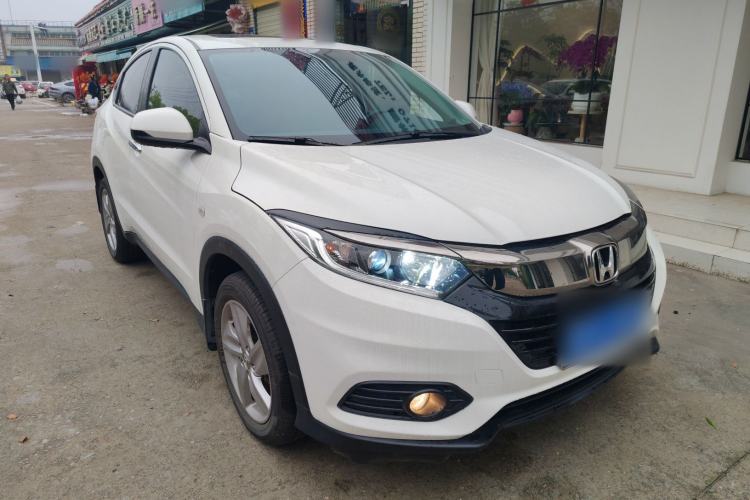 Used Honda Vezel 2020 1.5L CVT Elite Edition Front Right 45 Deg