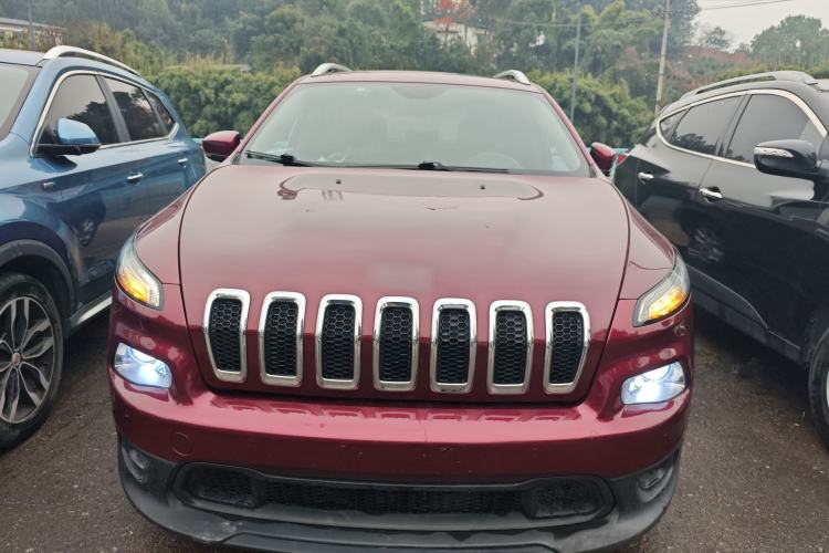 Used Jeep Cherokee 2016 2.4L Leading Edition
