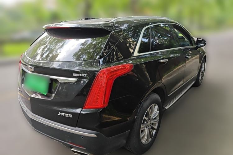 Used Cadillac XT5 2018 28T Four-Wheel Drive Luxury Model Rear Right 45 Deg