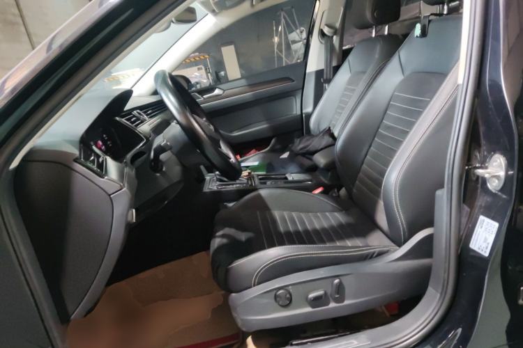 Used Volkswagen Magotan 2020 330TSI DSG Luxury Edition Left Front Seat