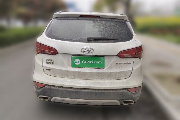 Used Hyundai Santa Fe 2013 2.4L Automatic Two-Wheel Drive Smart Version Rear